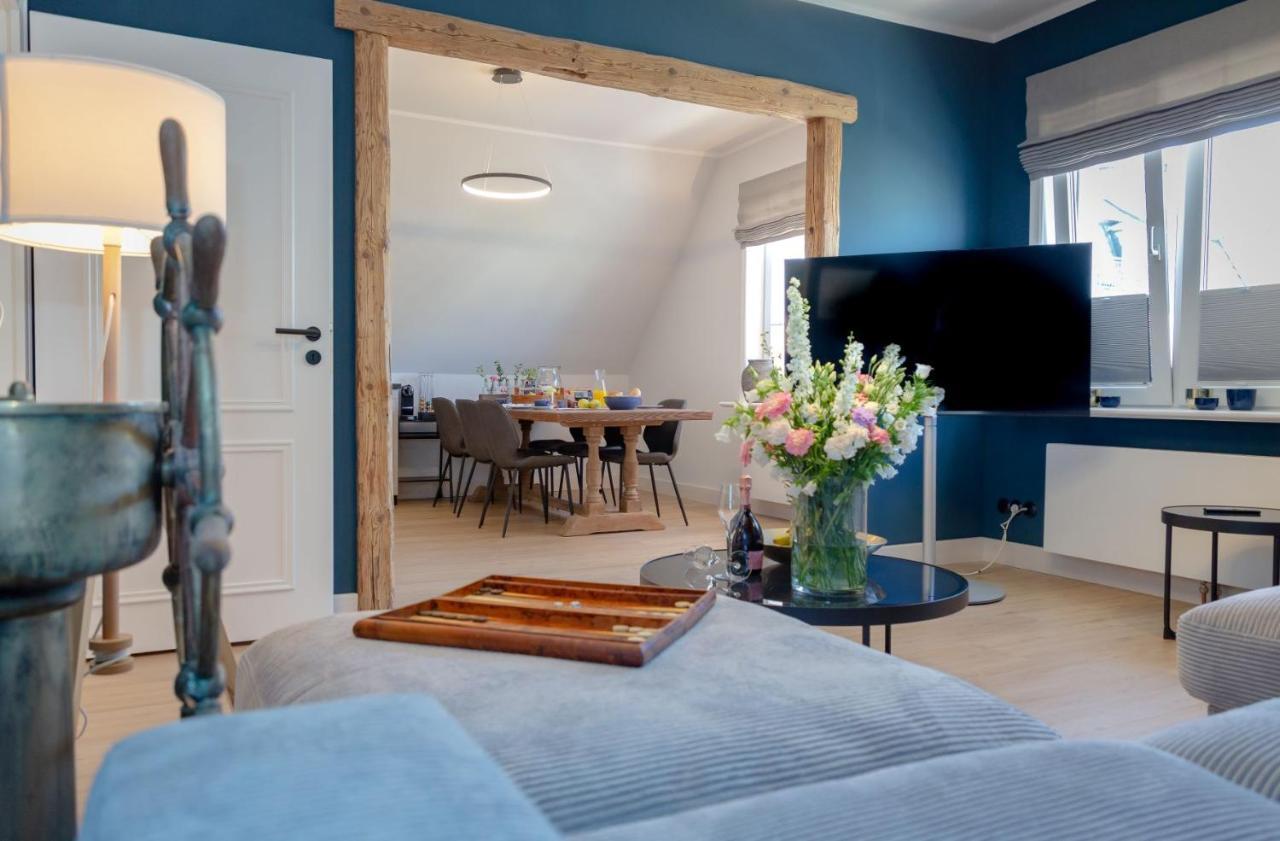 Backbord Apartment *